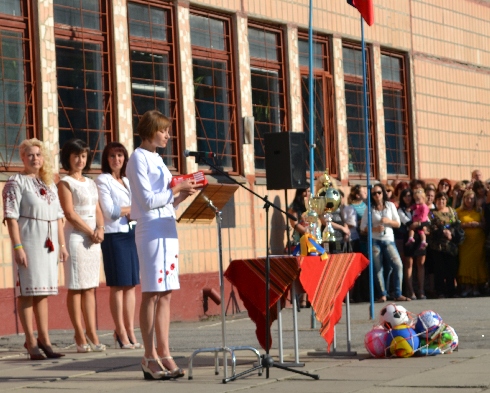 Віталій Кличко подарував спортивний інвентар учням 229 шкіл Кіровоградщини (фоторепортаж)